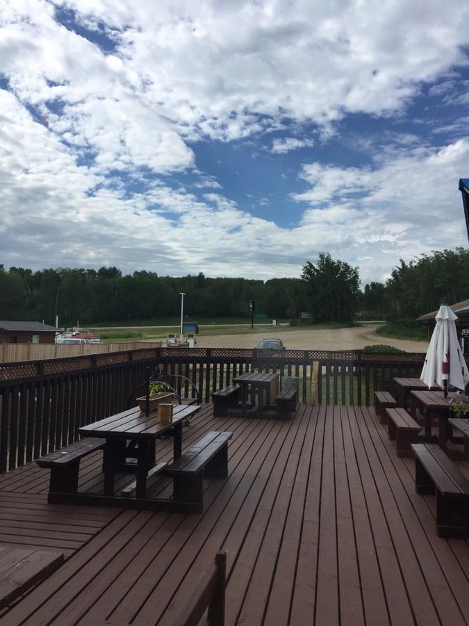 Greenwater Fisherman'S Cove Hotel Porcupine Plain Exterior photo