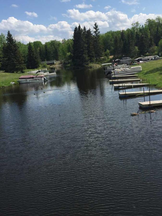 Greenwater Fisherman'S Cove Hotel Porcupine Plain Exterior photo